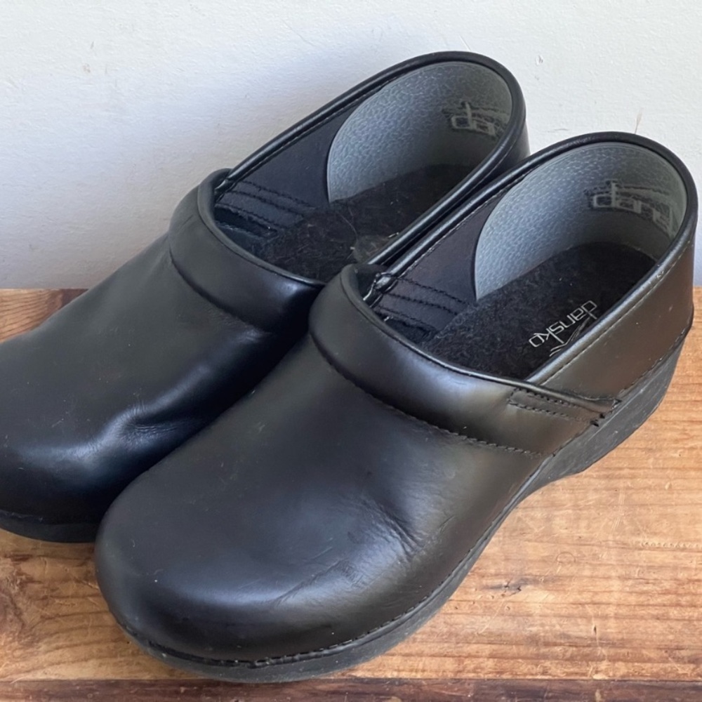 Dansko Xp Professional Clog, Size 40 - image 5